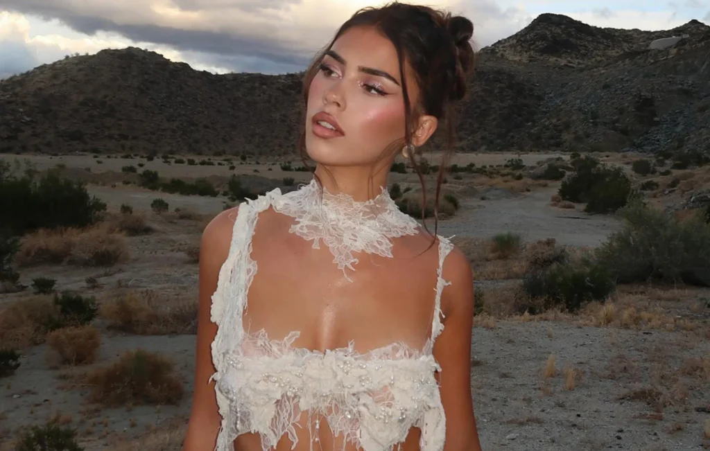 leahhaltonjpg Viral Greece