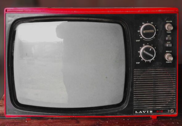 makamuki0-vintage-tv-1116587_1920