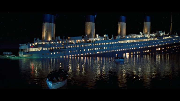 Τιτανικός: Η ναυτική τραγωδία που έγινε κινηματογραφικός θρύλος titanic_sinking