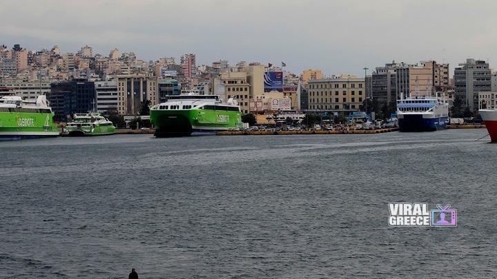 Ο Υπουργός Ναυτιλίας στο Λιμάνι του Πειραιά ενόψει Πάσχα: Έμφαση στην ασφάλεια και την ομαλή εξυπηρέτηση των επιβατών w08-75124w16160328w1181209LimenasPeiraia1800454