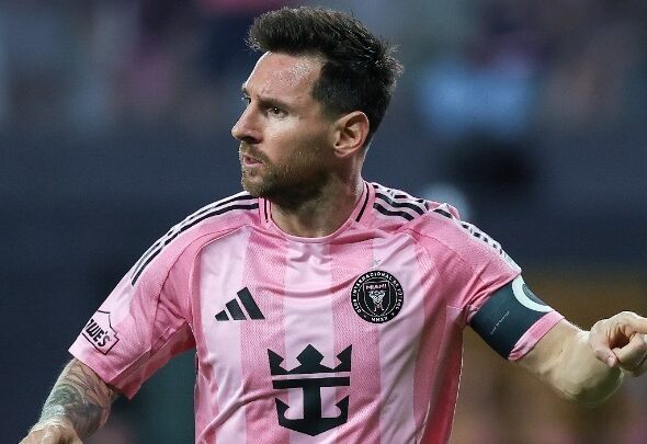 Λιονέλ Μέσι: Εξαγοράζει την Ουνιό Εσπορτίβα Κορνεγιά και ανοίγει νέο κεφάλαιο στο ισπανικό ποδόσφαιρο w16-200231w0592143messi