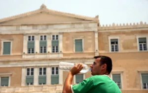 Σαν σήμερα: 26 Ιουνίου 2007 – Ο ιστορικός καύσωνας που «έλιωσε» την Ελλάδα