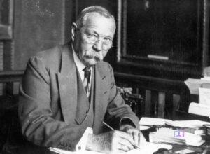 Σαν σήμερα 7 Ιουλίου 1930: Πέθανε ο Άρθουρ Κόναν Ντόιλ, ο δημιουργός του Σέρλοκ Χολμς που άλλαξε για πάντα την αστυνομική λογοτεχνία