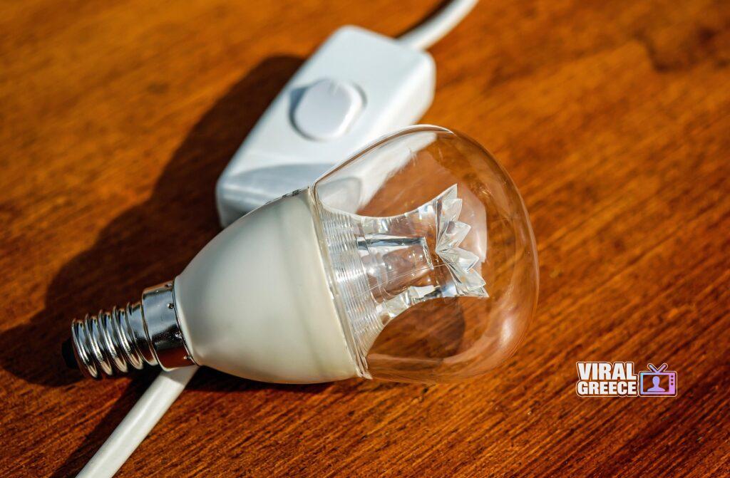 couleur lightbulb 1640351 1920 Viral Greece