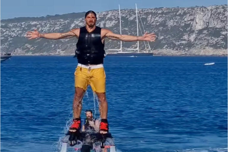 AA2aZm1D Viral Greece