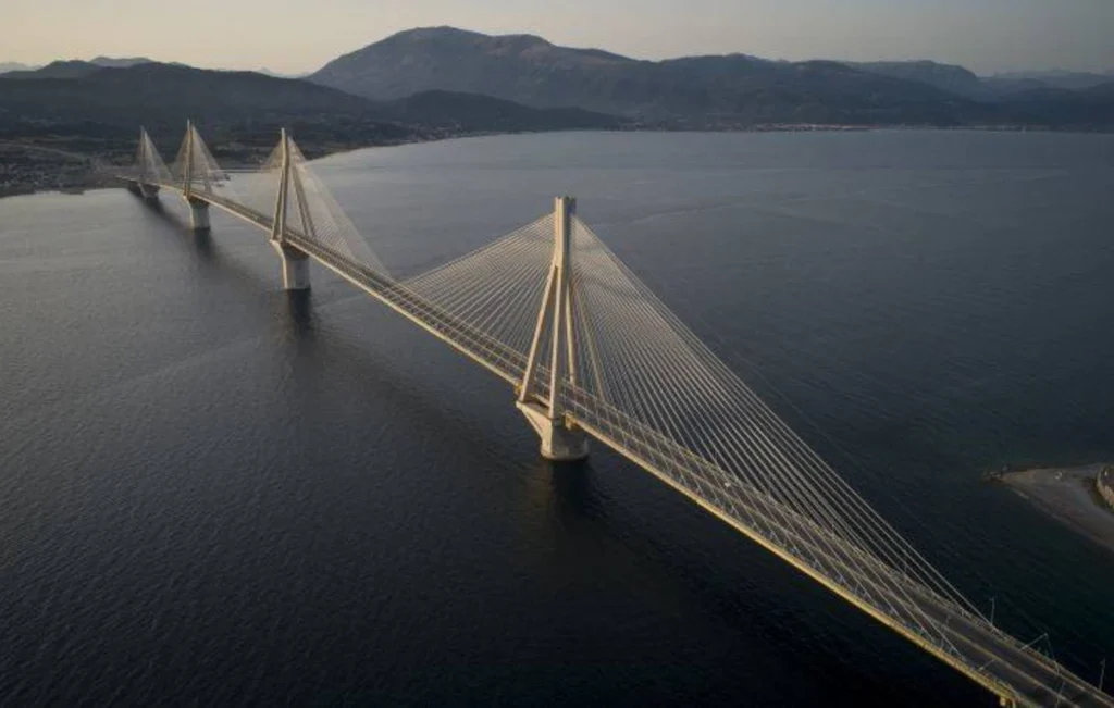 Σαν σήμερα, 12 Αυγούστου 2004: Παραδίδεται η Γέφυρα Ρίου–Αντιρρίου