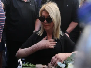 Αφροδίτη Νέστορα για τη μητέρα της: «Συγγνώμη που δεν κατάφερα να σε προστατεύσω»