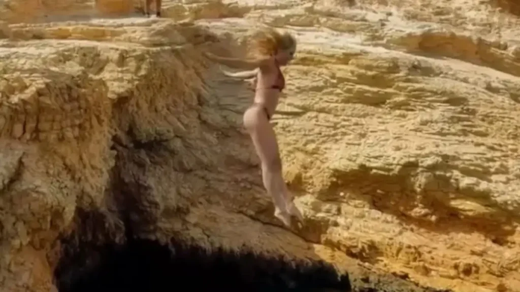 papadimitriou arxiki 1200x675jpg Viral Greece