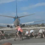 skiathos aeroskafos copyjpg Viral Greece Νέος τραυματισμός τουρίστριας στο αεροδρόμιο της Σκιάθου προκαλεί ανησυχία