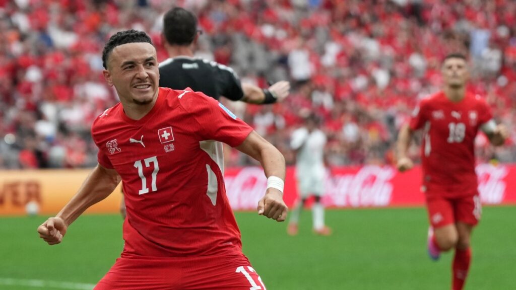 vargas 0 Viral Greece