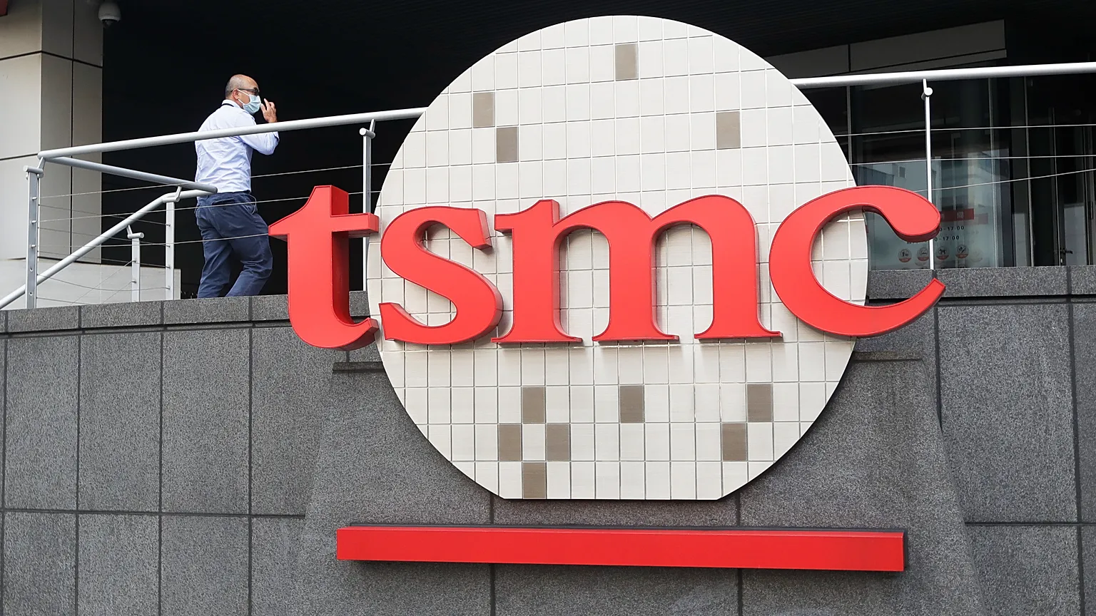 TSMC επενδύει 100 δισ. δολάρια στις ΗΠΑ — οι κάρτες γραφικών θα παραμείνουν δυσεύρετες έως το 2029-30 TSMC επενδύει 100 δισ. δολάρια στις ΗΠΑ — οι κάρτες γραφικών θα παραμείνουν δυσεύρετες έως το 2029-30