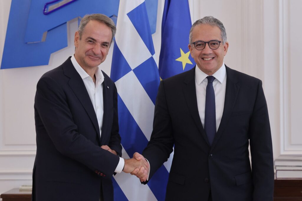 5324160 1536x1024 Viral Greece