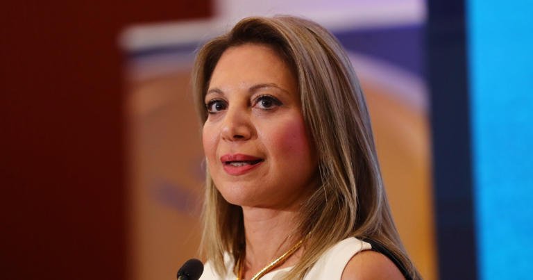 Καρυστιανού για Μαζωνάκη και «κβαντική ιατρική»: «Είναι δουλειά του πολίτη να κάνει τον Σέρλοκ Χολμς;»