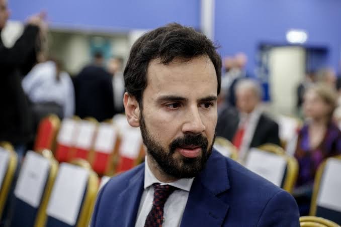 Ρωμανός: «Τέλος στα λεφτόδεντρα» – Η κυβέρνηση περνά στην αντεπίθεση για την ενεργειακή κρίση