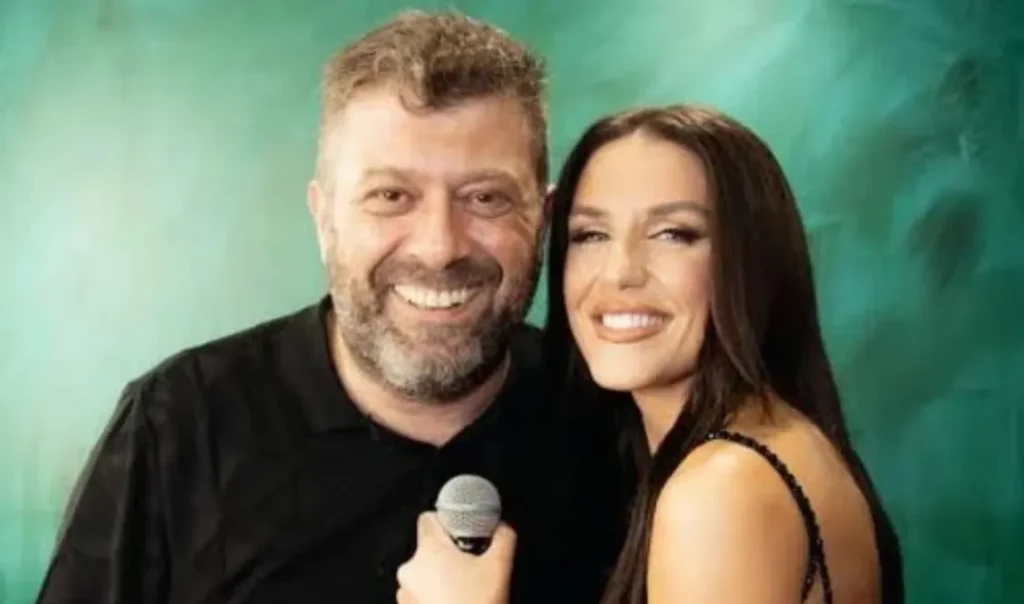 poios einai o mixalis touratzidis mellon syzygos tis kallimani Viral Greece