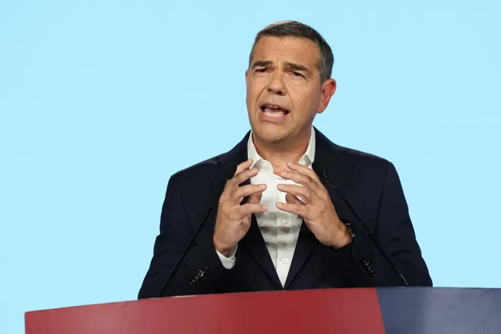 Κυβέρνηση σε Τσίπρα: «Όχι φτηνή αντιπολίτευση για F-35 και F-16» Κυβέρνηση σε Τσίπρα: «Όχι φτηνή αντιπολίτευση για F-35 και F-16»