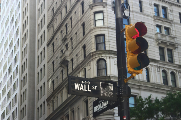 Wall Street: Βουτιά στις μετοχές AI Wall Street: Βουτιά στις μετοχές AI
