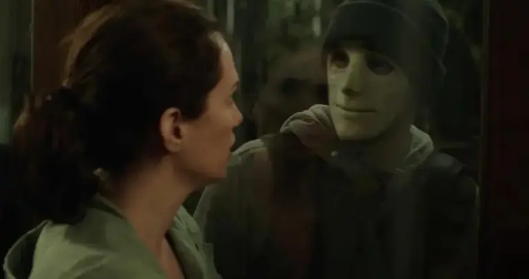 Halloween: 5 ταινίες τρόμου με έξυπνους πρωταγωνιστές που δεν κάνουν τα συνηθισμένα λάθη Halloween: 5 ταινίες τρόμου με έξυπνους πρωταγωνιστές που δεν κάνουν τα συνηθισμένα λάθη