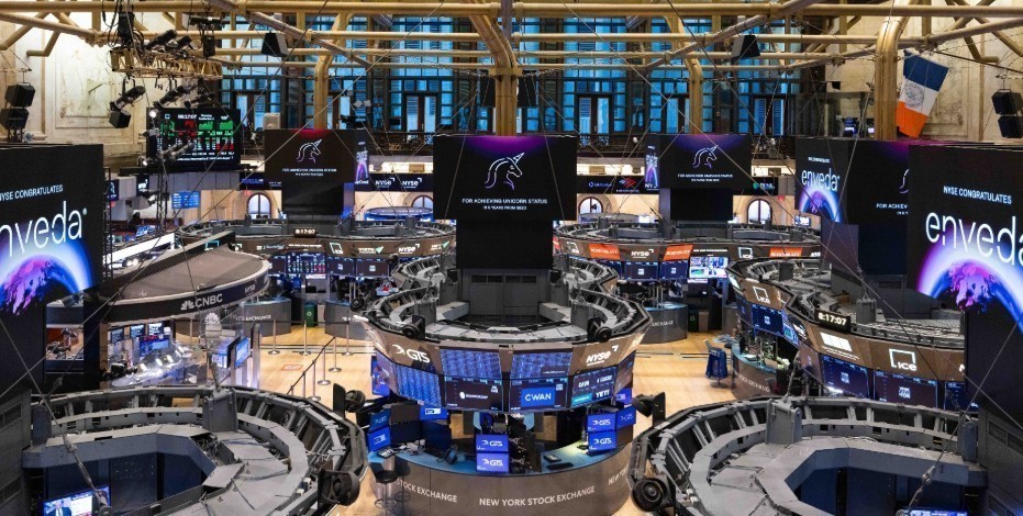 Wall Street: Βουτιά στις μετοχές τεχνολογίας και συναγερμός για την AI Wall Street: Βουτιά στις μετοχές τεχνολογίας και συναγερμός για την AI