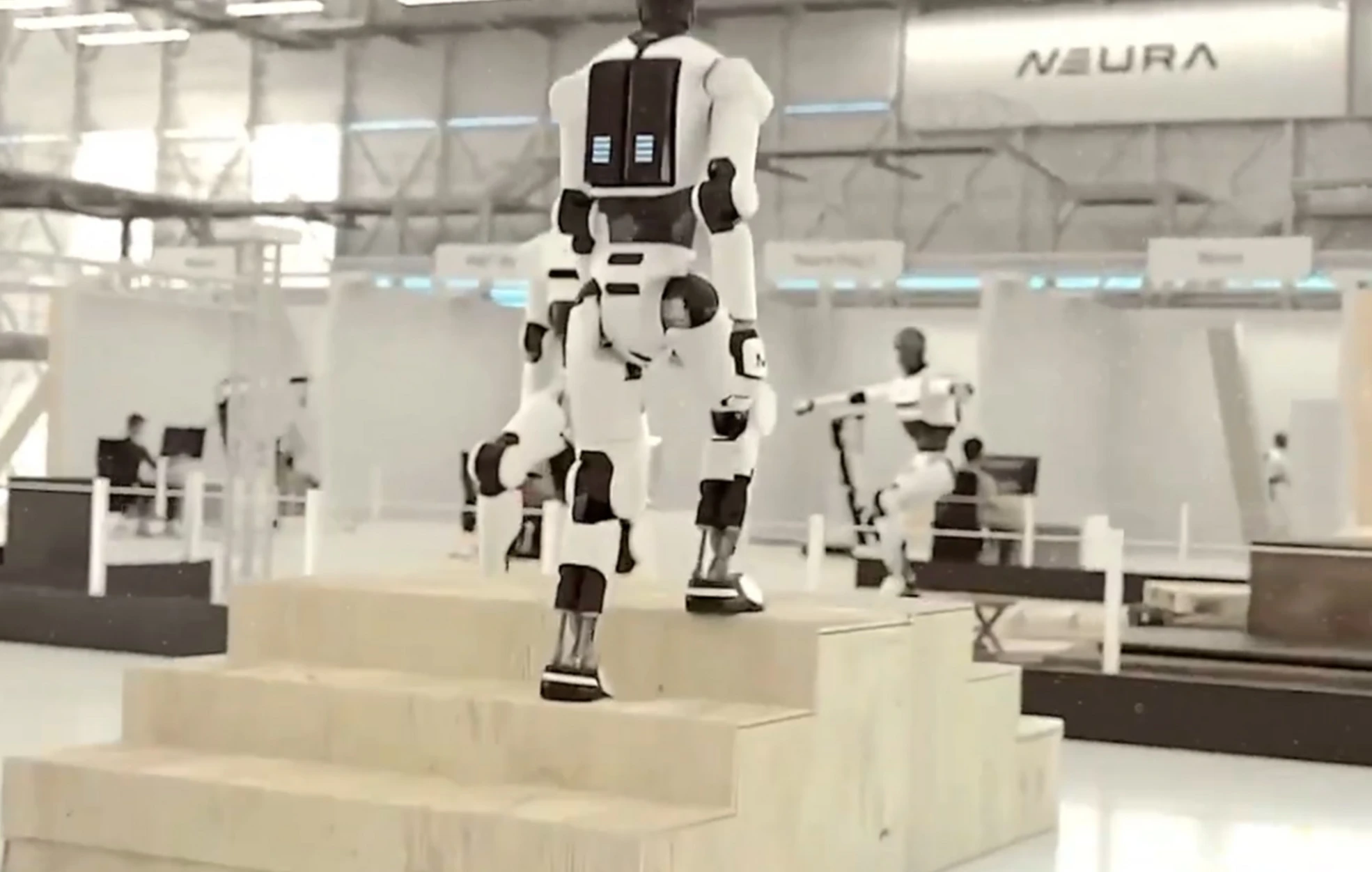Robogym: Εκεί όπου τα ρομπότ μαθαίνουν να δουλεύουν