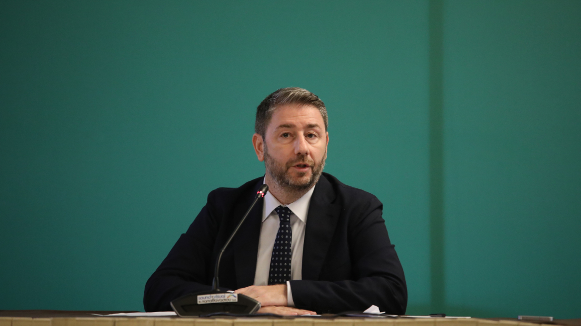 Ανδρουλάκης: 13η σύνταξη και νέο ΕΚΑΣ στο σχέδιο του ΠΑΣΟΚ Ανδρουλάκης: 13η σύνταξη και νέο ΕΚΑΣ στο σχέδιο του ΠΑΣΟΚ
