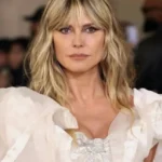 heidi klum lefko forema dantelajpg Viral Greece Η Χάιντι Κλουμ ξαναφέρνει στο προσκήνιο την πιο τολμηρή μεταμφίεσή της για το Χάλογουιν