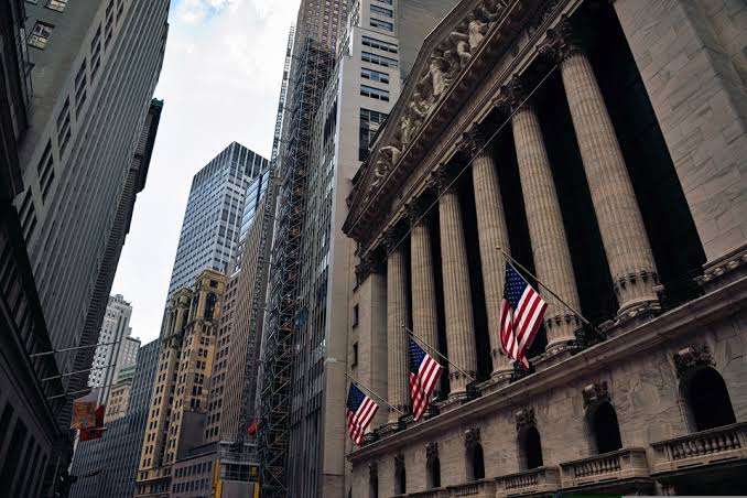 Wall Street: Άνοδος 1% για τον Dow Jones Wall Street: Άνοδος 1% για τον Dow Jones
