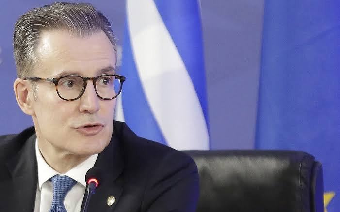 images 47 Viral Greece Το Plan B της Πυραμίς για την Πίτσος: Γιατί εγκαταλείφθηκε το αρχικό σχέδιο