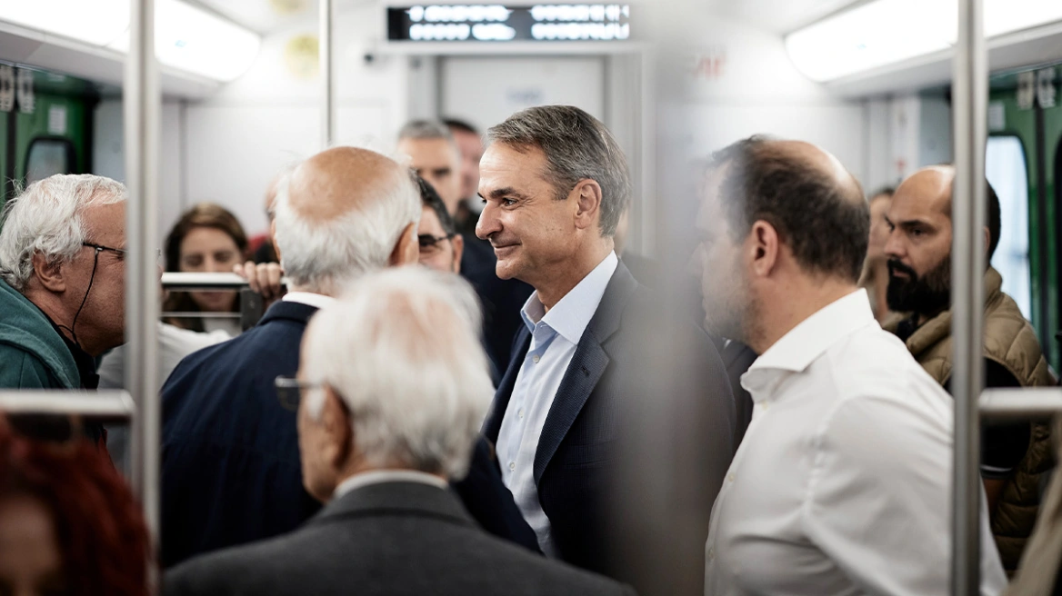 Στον Ηλεκτρικό ο Μητσοτάκης με το νέο τρένο