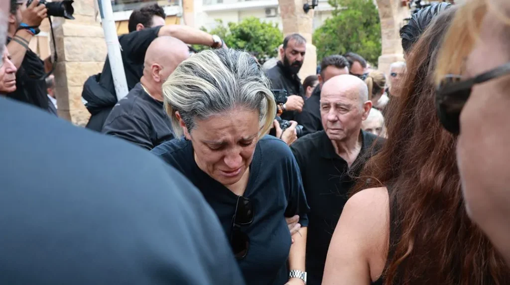 «Για πού το ‘βαλες, καρδιά μου»: Η σπαρακτική ανάρτηση της Μαρίας Μαζωνάκη μετά την απώλεια του αδελφού της