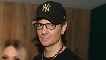 Νίνο: «Είναι σκουλήκια που σε υποβαθμίζουν» – Η αιχμηρή δήλωση για όσους θυμούνται τους καλλιτέχνες μετά τον θάνατό τους