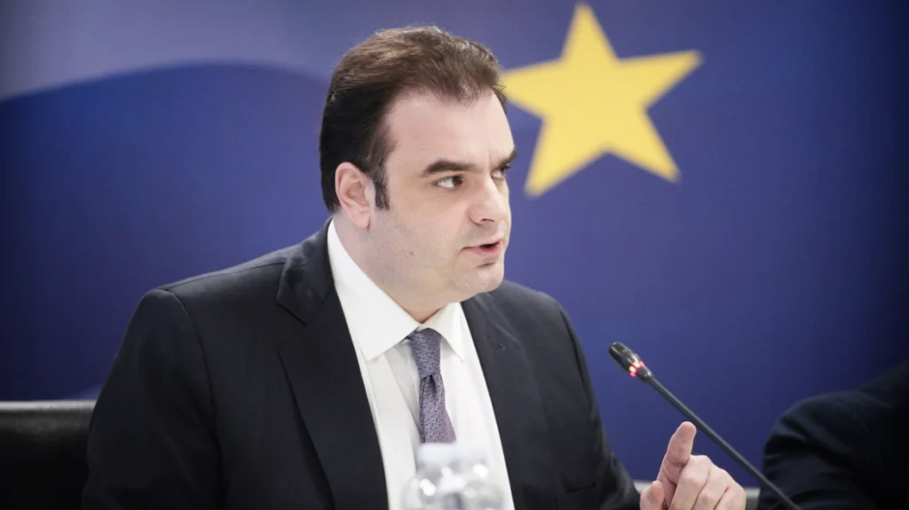pierrakakis mak Viral Greece Πιερρακάκης: Το 1 δισ. ευρώ στους πολίτες και η νέα ανάσα με τις 120 δόσεις