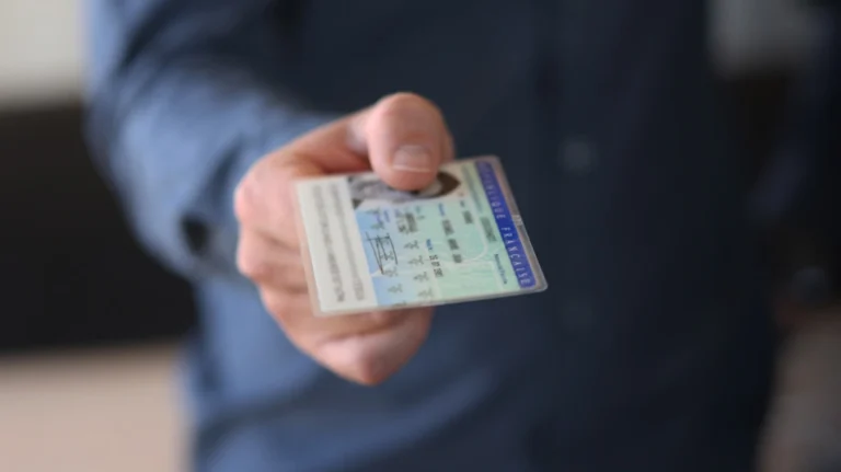 Ψηφιακές ταυτότητες: Η μάχη των 515,4 εκατ. ευρώ Ψηφιακές ταυτότητες: Η μάχη των 515,4 εκατ. ευρώ