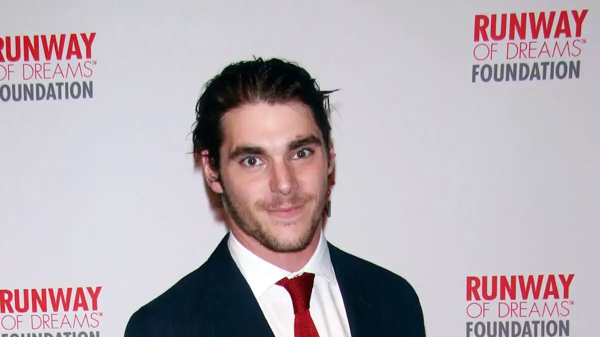 RJ Mitte: «Είμαστε χαμένοι χωρίς εκείνον» RJ Mitte: «Είμαστε χαμένοι χωρίς εκείνον»