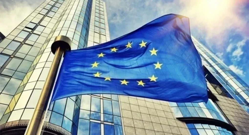 Γαλλία: Συναγερμός για τα ομόλογα και το κόστος δανεισμού Γαλλία: Συναγερμός για τα ομόλογα και το κόστος δανεισμού
