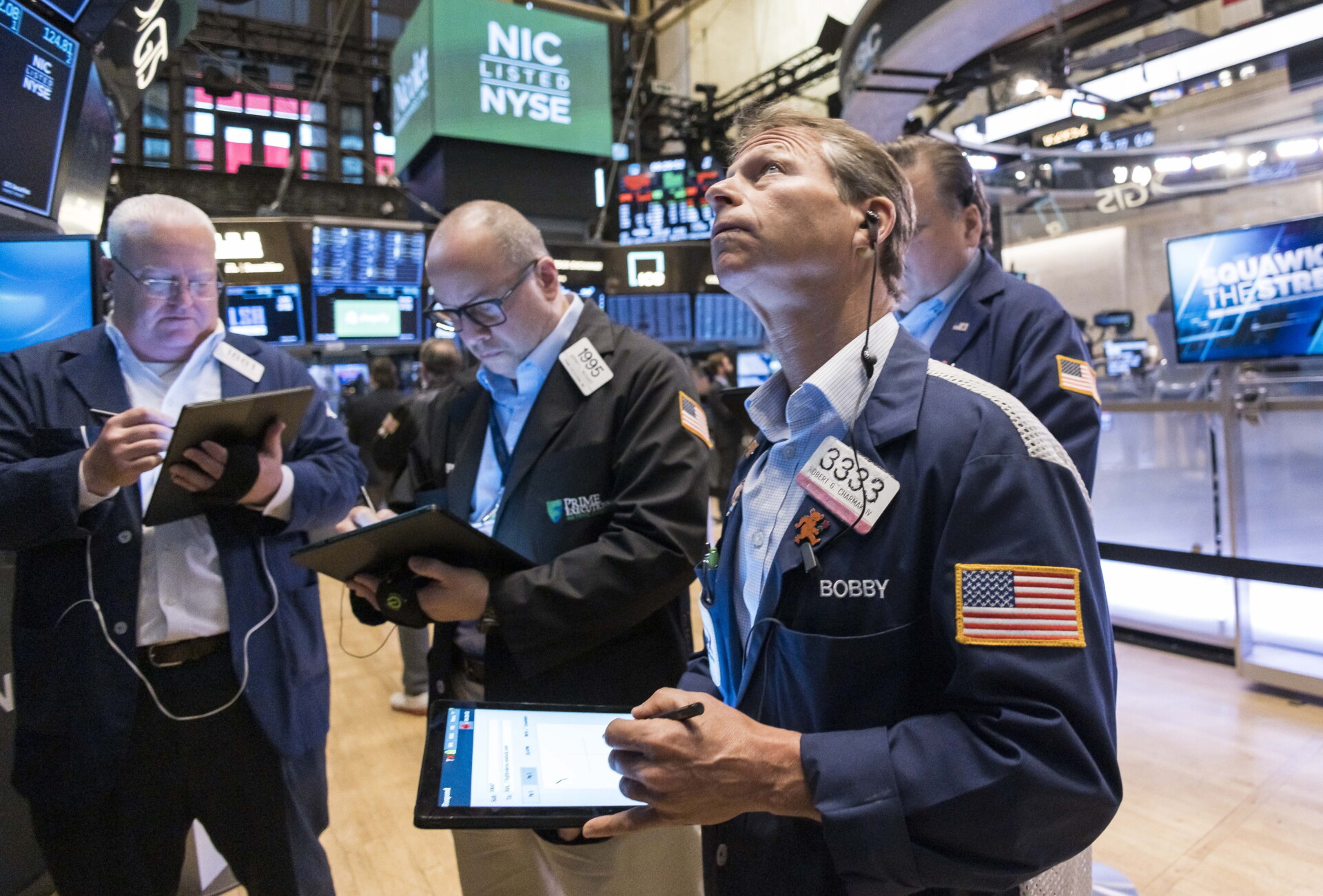 Wall Street σε αναταραχή: Πετρέλαιο στα 117 δολάρια και βουτιά του Dow